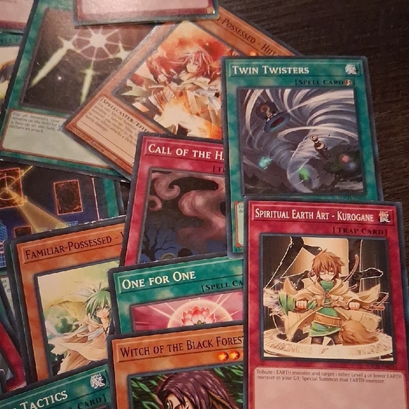 Assorted Fantasy Trading Cards - Picture 4 of 9